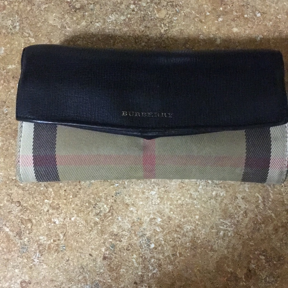 Burberry wallet